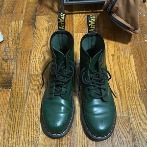 Green Doc Martens/Dr. Martens Men’s Size 8 Ladies size 9